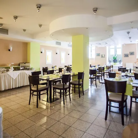 Martas Allegra מלון