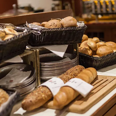 Martas Allegra Отель Берлин